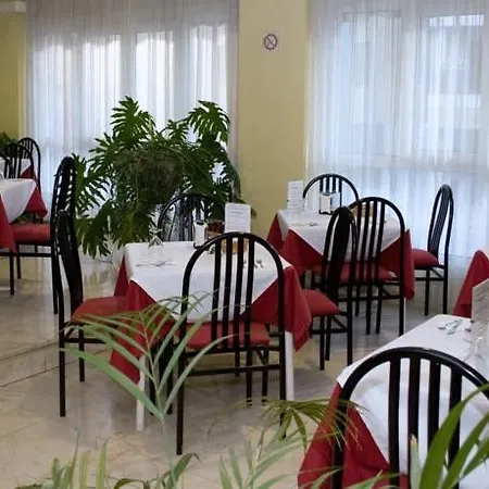 Naranjos Hotel 2*