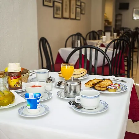 Hotel Naranjos 2*