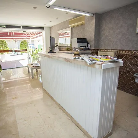 Hotel Naranjos 2*